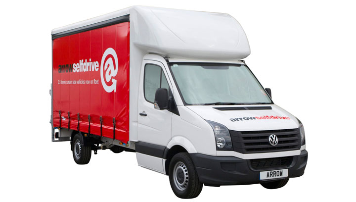 3.5 tonne curtain side truck